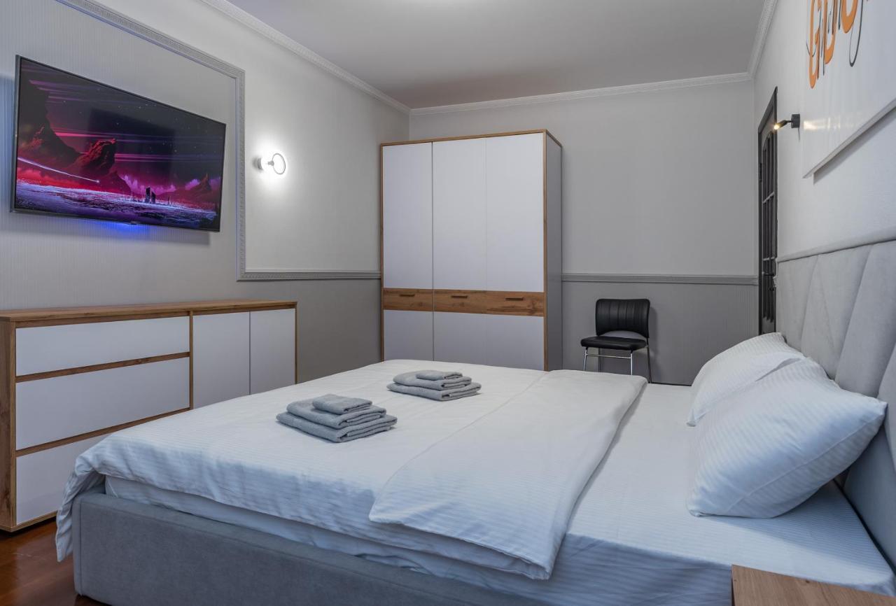 Modern 3 Bedroom Apartment Κίεβο Εξωτερικό φωτογραφία