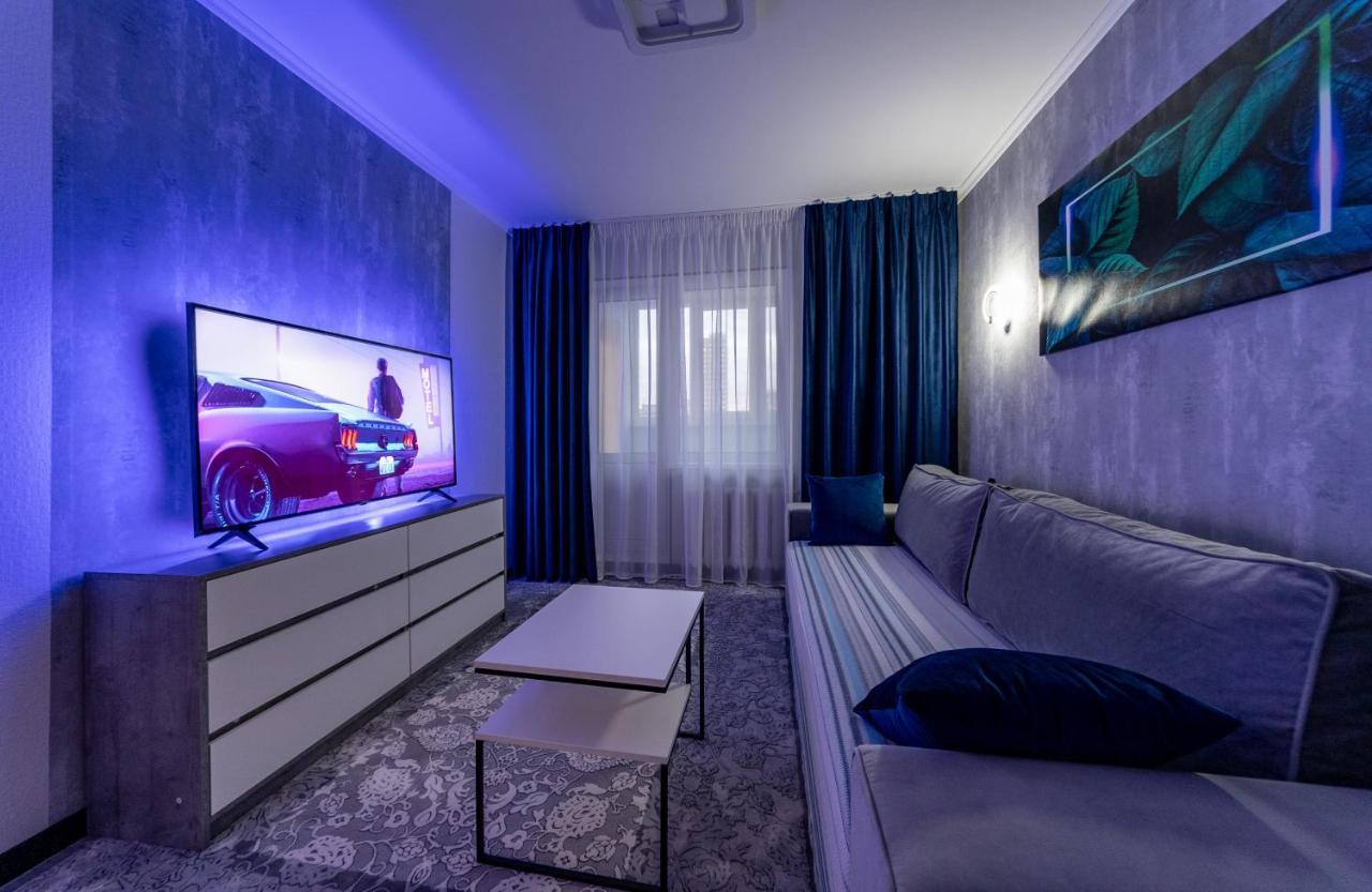 Modern 3 Bedroom Apartment Κίεβο Εξωτερικό φωτογραφία
