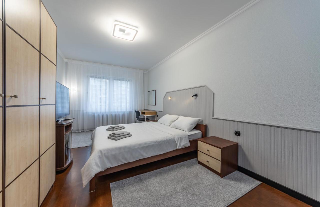 Modern 3 Bedroom Apartment Κίεβο Εξωτερικό φωτογραφία