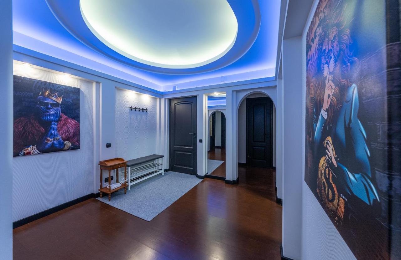 Modern 3 Bedroom Apartment Κίεβο Εξωτερικό φωτογραφία